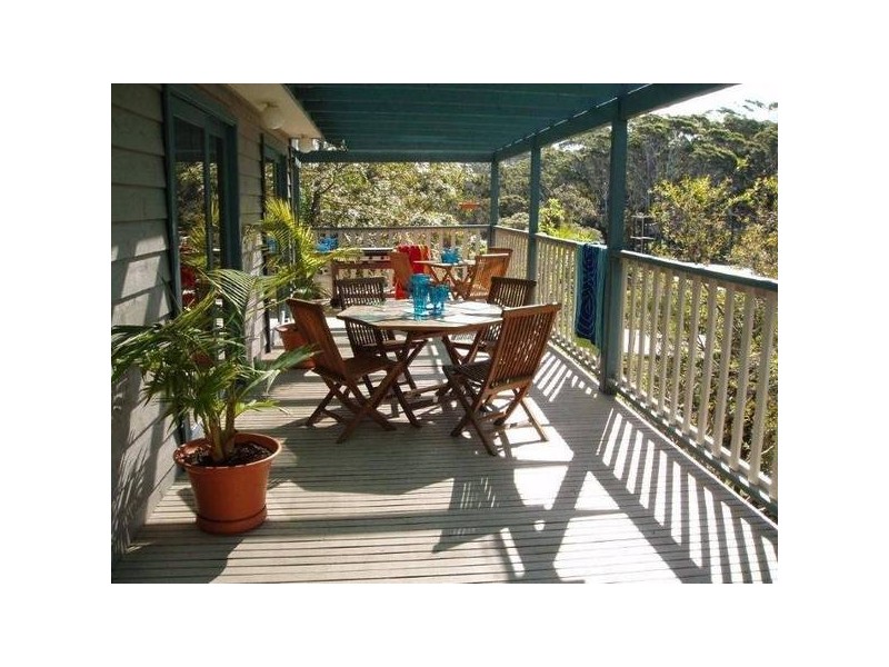 5 Seasound Crescent, North Avoca NSW 2260