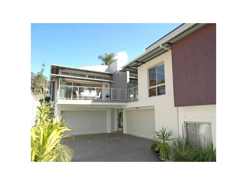 2/240 Terrigal Drive, Terrigal NSW 2260