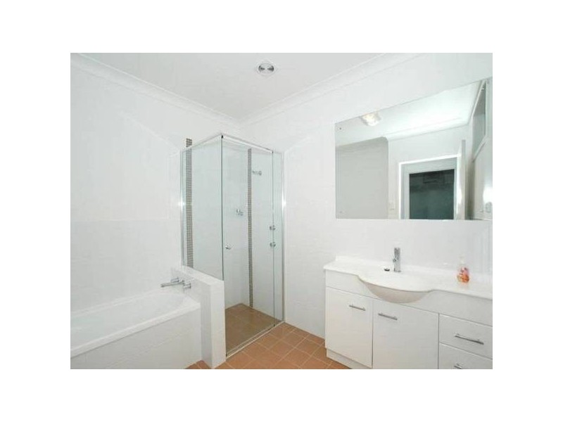 2/240 Terrigal Drive, Terrigal NSW 2260