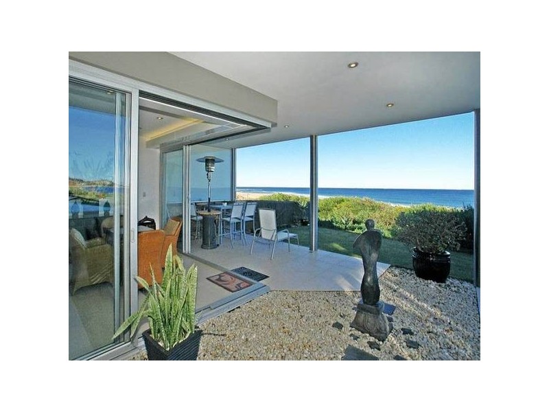 2/17 Calais Road, Wamberal NSW 2260