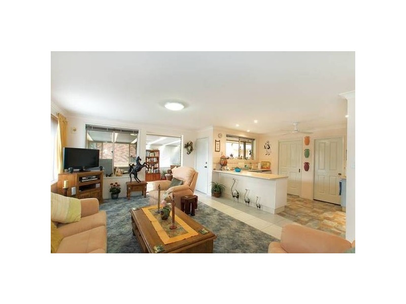 28 Moorlan Avenue, Killarney Vale NSW 2261