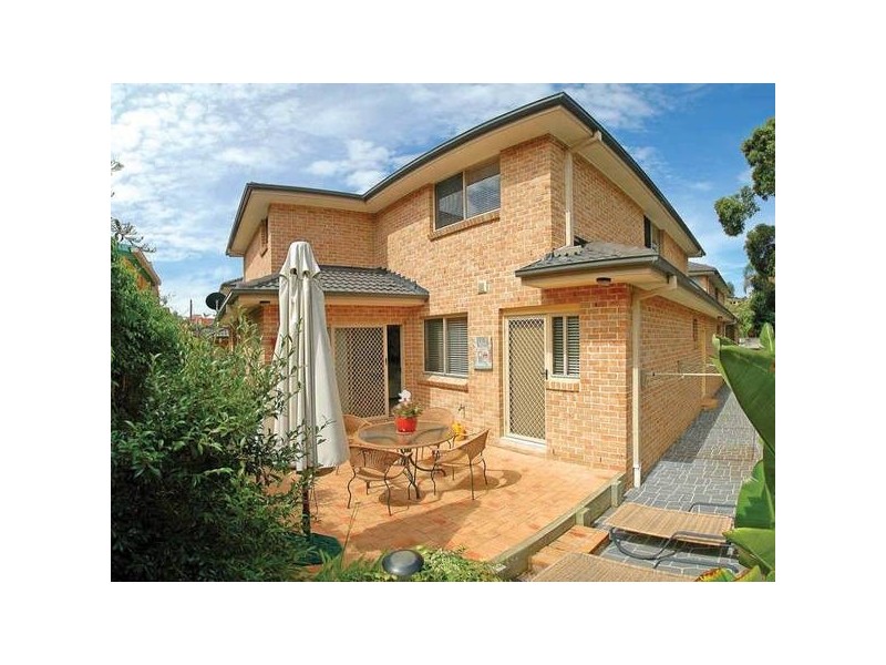 3/10-12 Henley Avenue, Terrigal NSW 2260