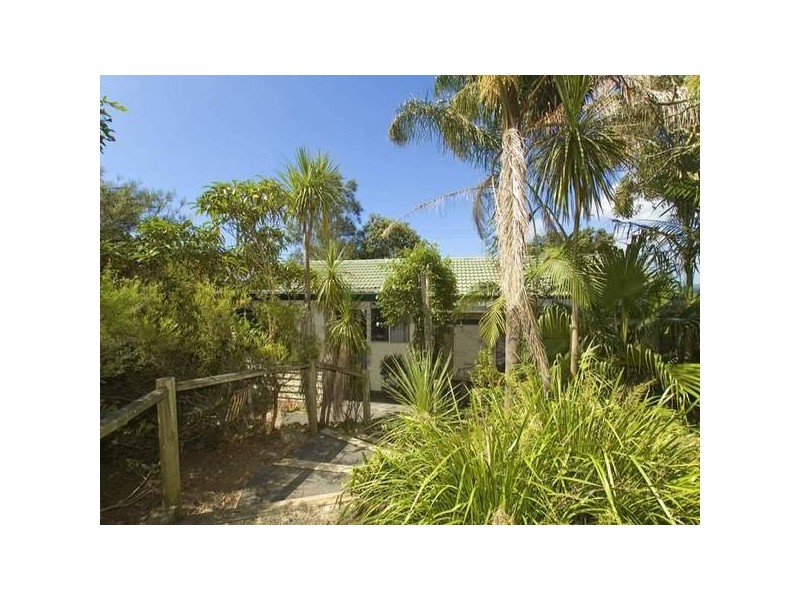 5 Longs Road, Bateau Bay NSW 2261