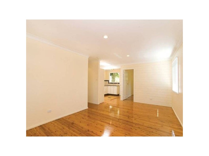 5 Longs Road, Bateau Bay NSW 2261