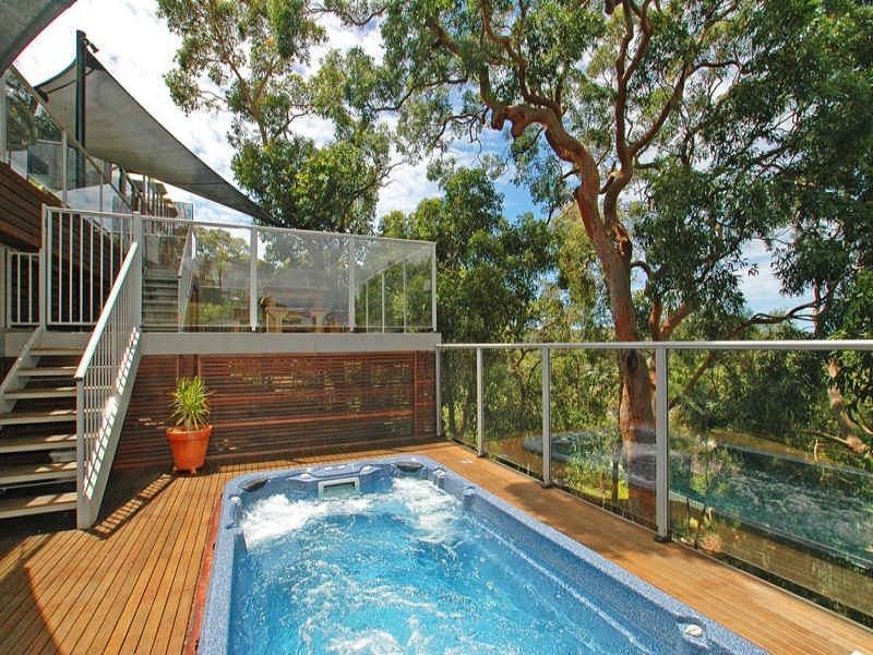 69 Berne Street, Bateau Bay NSW 2261
