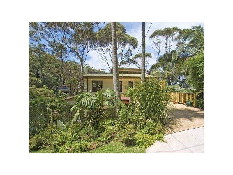 57 Surfrider Avenue, North Avoca NSW 2260