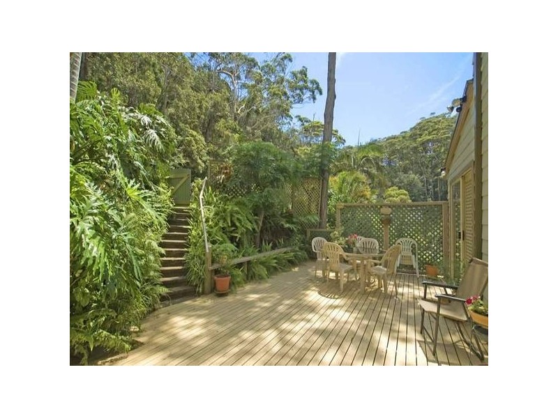 57 Surfrider Avenue, North Avoca NSW 2260