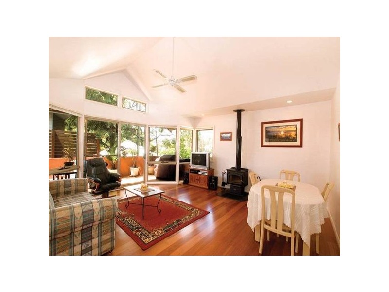 2/7 Ocean Street, North Avoca NSW 2260