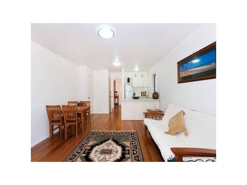 2/7 Ocean Street, North Avoca NSW 2260