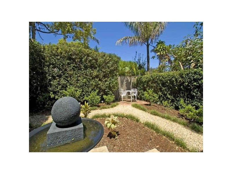 2/7 Ocean Street, North Avoca NSW 2260