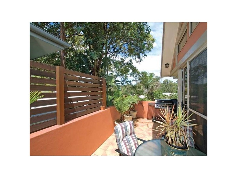 2/7 Ocean Street, North Avoca NSW 2260