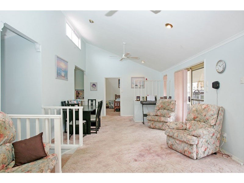 69D Hillside Drive, Berkeley Vale NSW 2261