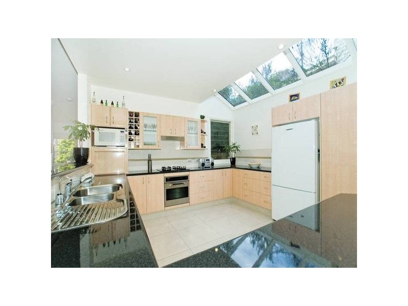 1 Norahview Street, Bateau Bay NSW 2261