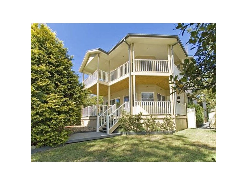 1 Norahview Street, Bateau Bay NSW 2261