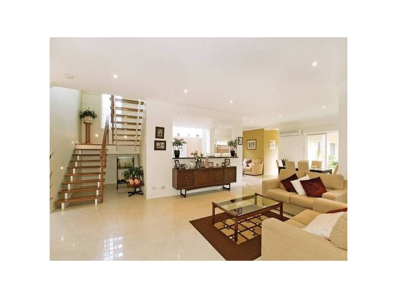 1 Norahview Street, Bateau Bay NSW 2261