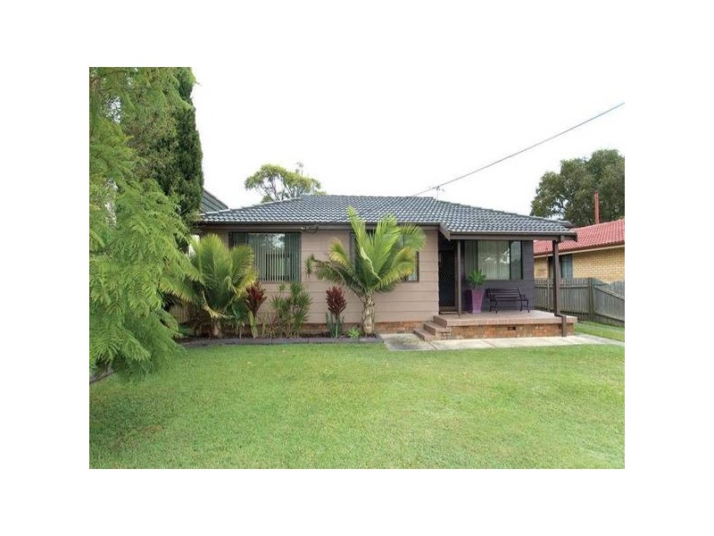 27 Bloomfield Street, Long Jetty NSW 2261