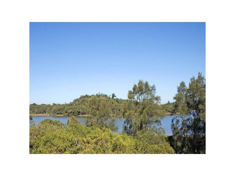 84 Blue Bell Drive, Wamberal NSW 2260