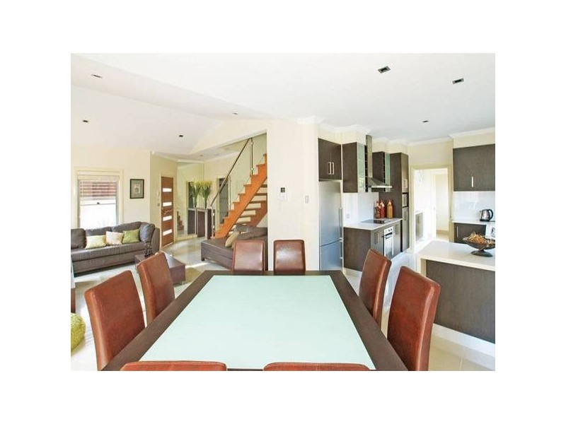 4/201 The Round Drive, Avoca Beach NSW 2251