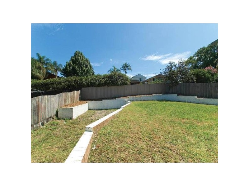 4 Park Crescent, Green Point NSW 2251