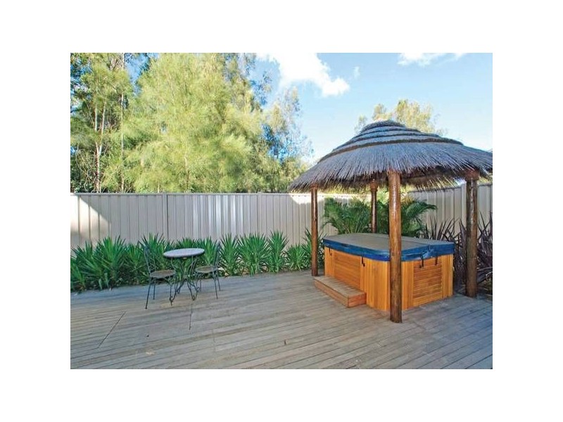 5/201 The Round Drive, Avoca Beach NSW 2251