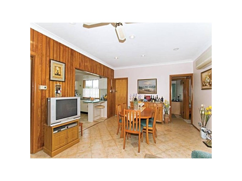 60 Lumby Drive, Bateau Bay NSW 2261