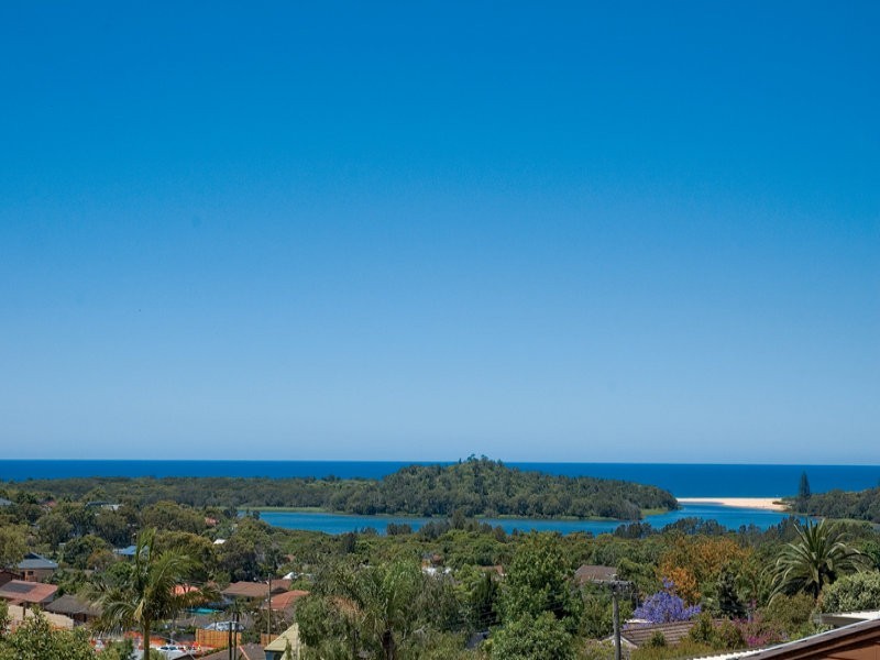 23 Coreen Drive, Wamberal NSW 2260