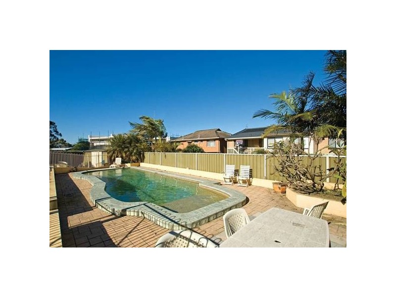 19 Heights Crescent, Wamberal NSW 2260