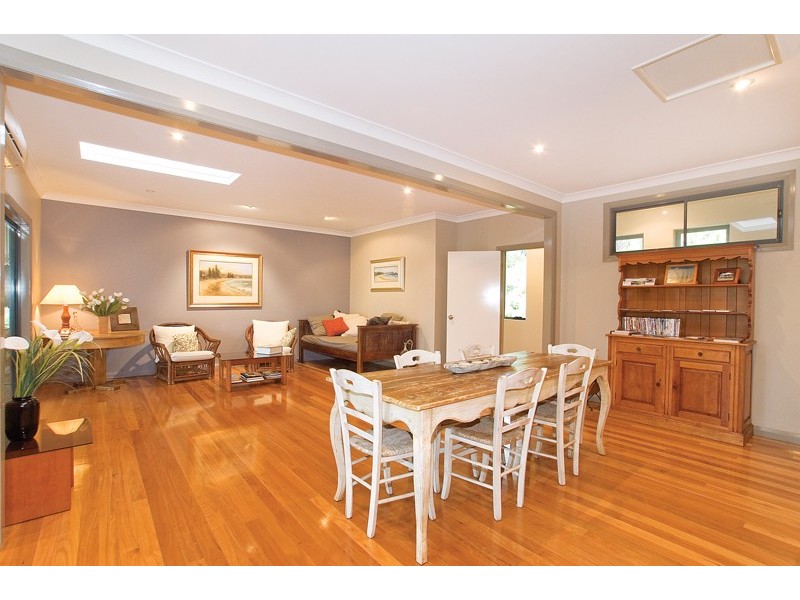 370 Avoca Drive, Avoca Beach NSW 2251