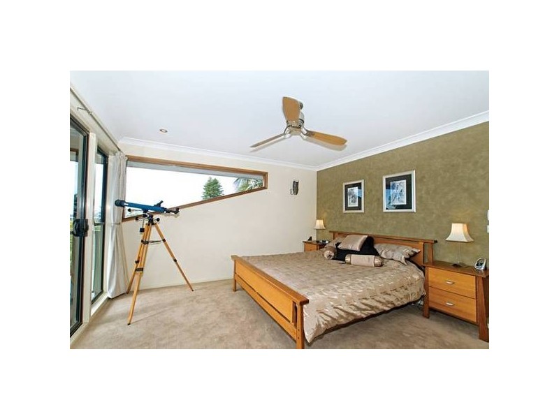 31 Hillside Drive, Berkeley Vale NSW 2261