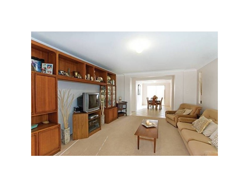 47 Sierra Avenue, Bateau Bay NSW 2261