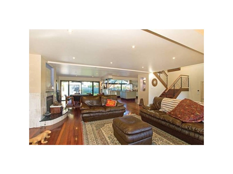 1 Patstone Street, Bateau Bay NSW 2261