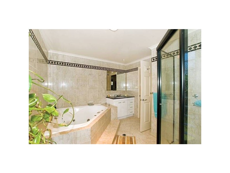 1 Patstone Street, Bateau Bay NSW 2261