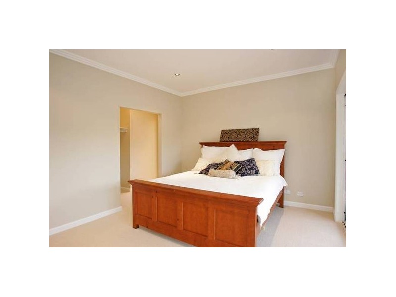 11/5-7 Grasslands Avenue, Terrigal NSW 2260