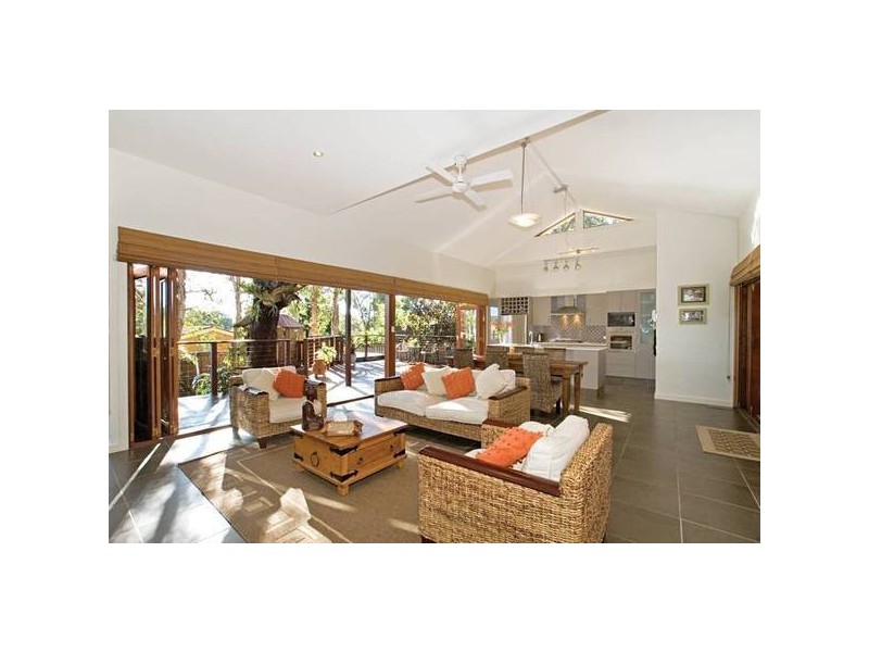 89 Lakin Street, Bateau Bay NSW 2261