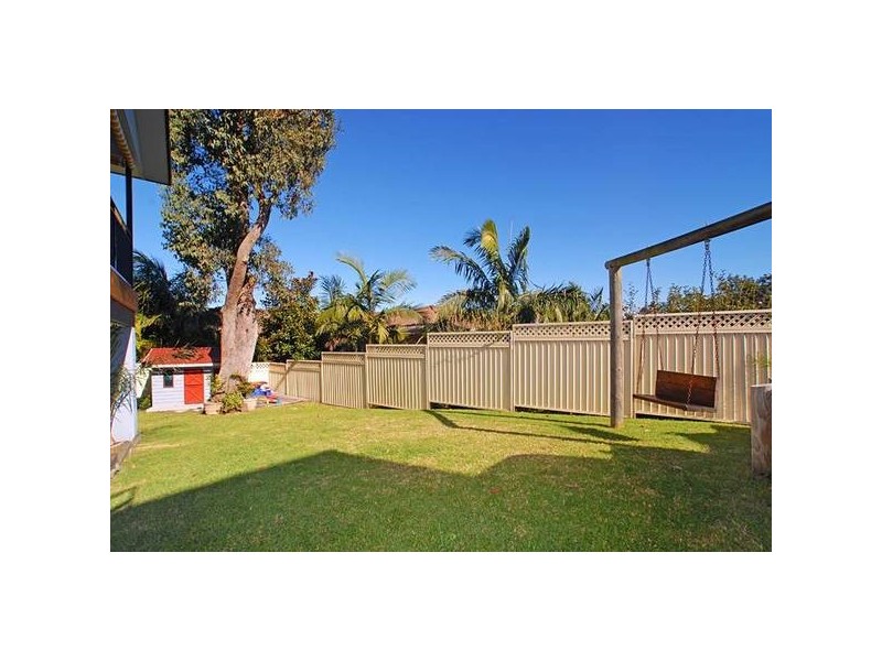 17 Robusta Close, Erina NSW 2250