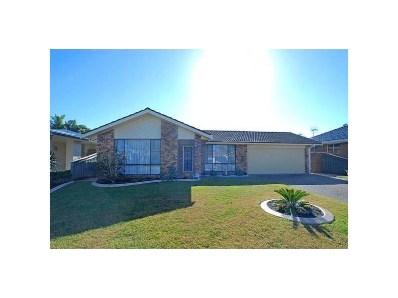 15 Viscount Close, Shelly Beach NSW 2261