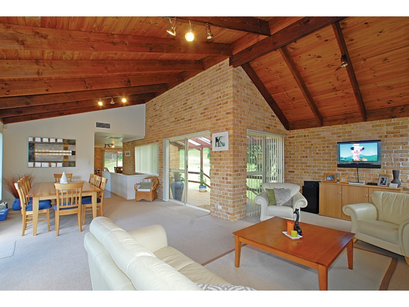 5 Pescud Close, Tumbi Umbi NSW 2261