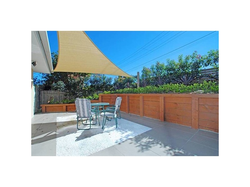 4 Lincoln Close, Bateau Bay NSW 2261