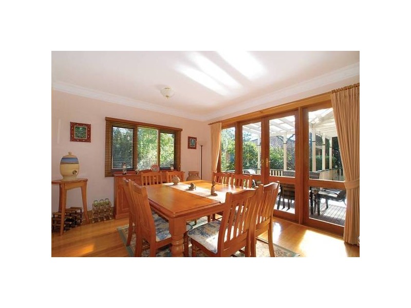 8 Aires Close, Erina NSW 2250