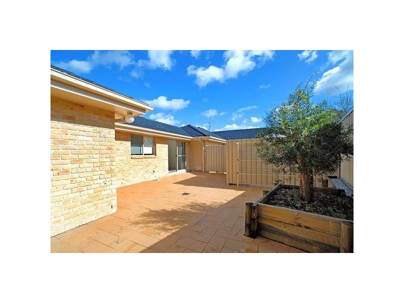 2/7 Werona Place, Bateau Bay NSW 2261