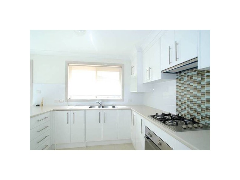 2/7 Werona Place, Bateau Bay NSW 2261