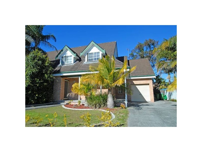 1/175 Cresthaven Avenue, Bateau Bay NSW 2261