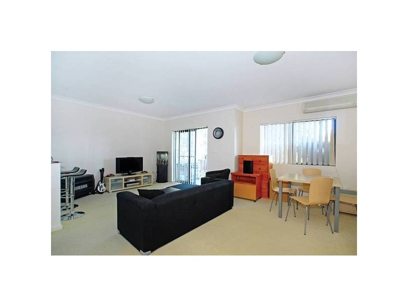 11/19-21 Central Coast Highway, Gosford NSW 2250