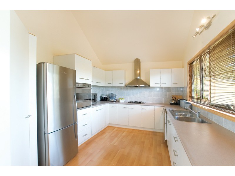 39 Easter Parade, North Avoca NSW 2260