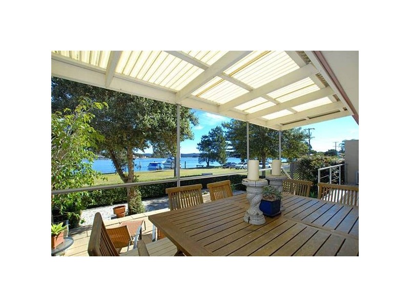 2/30 Pine Avenue, Davistown NSW 2251