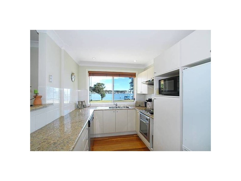 2/30 Pine Avenue, Davistown NSW 2251