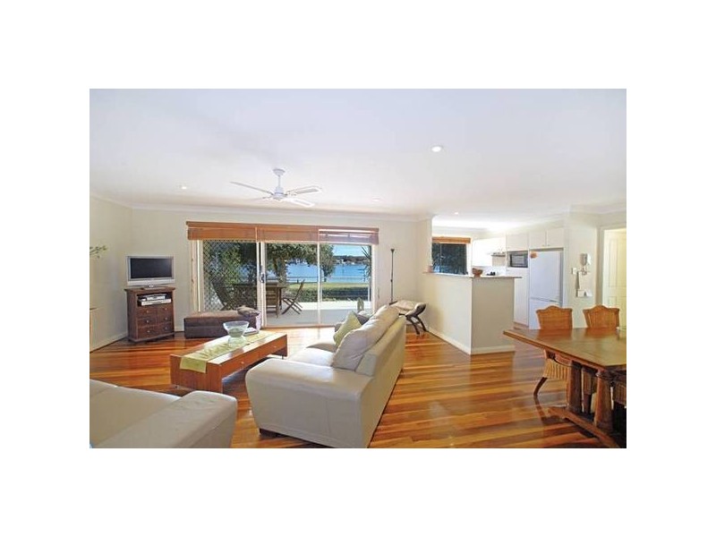 2/30 Pine Avenue, Davistown NSW 2251