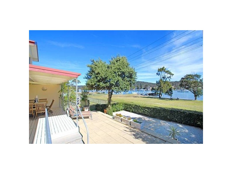 2/30 Pine Avenue, Davistown NSW 2251