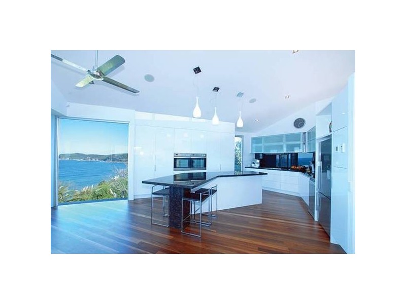40 Coast Road, North Avoca NSW 2260