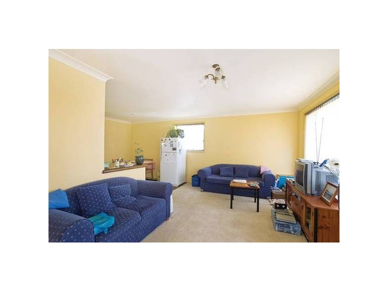 8 Valley View Road, Bateau Bay NSW 2261